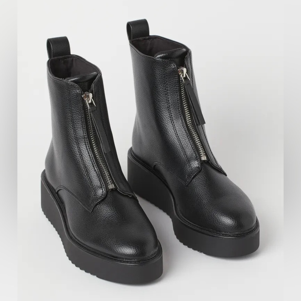 black front zip moto boot - women's size 9